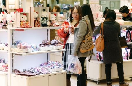 謝勇：中國游客為何“爆買日本”？