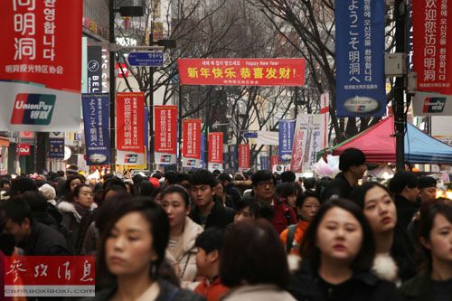美媒：中國游客2019年境外消費(fèi)將超過希臘GDP