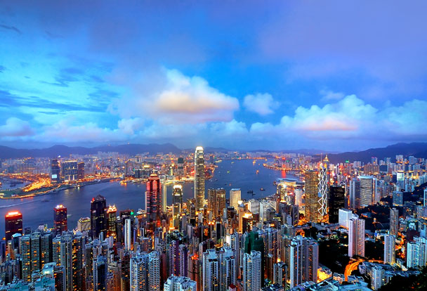 港股大漲帶火樓市 內地投資者扎堆瘋搶香港豪宅