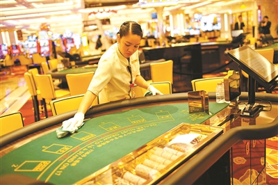 澳門(mén)博彩收入連跌14個(gè)月 多家賭場(chǎng)貴賓廳陸續(xù)倒閉